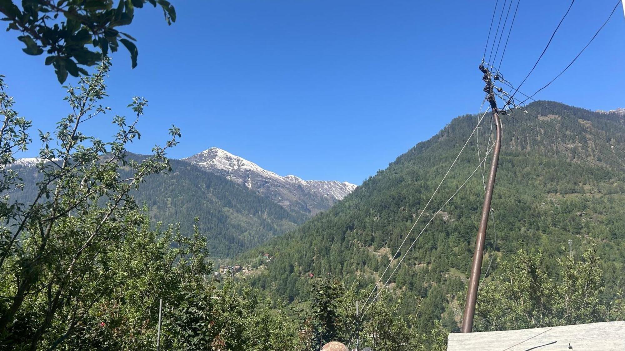 Sunface Homestay Manāli Eksteriør bilde