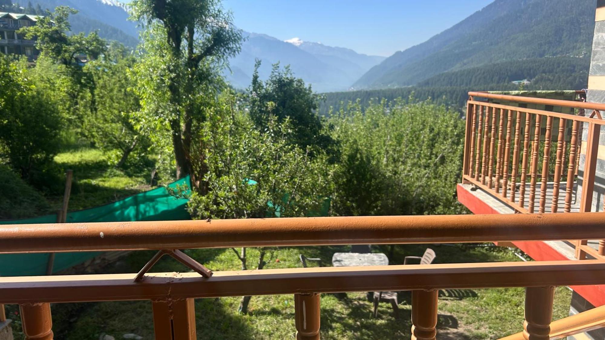 Sunface Homestay Manāli Eksteriør bilde