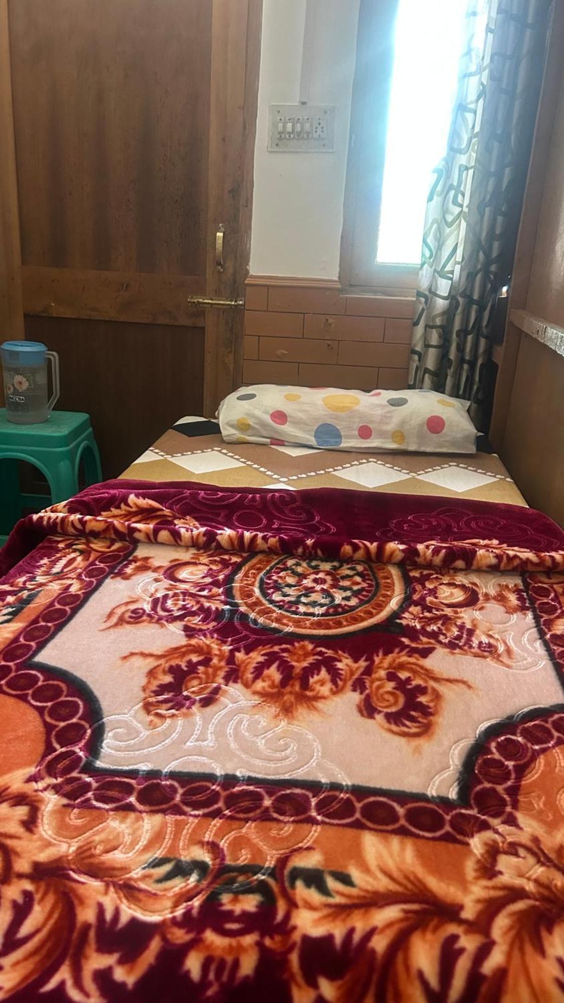 Sunface Homestay Manāli Eksteriør bilde