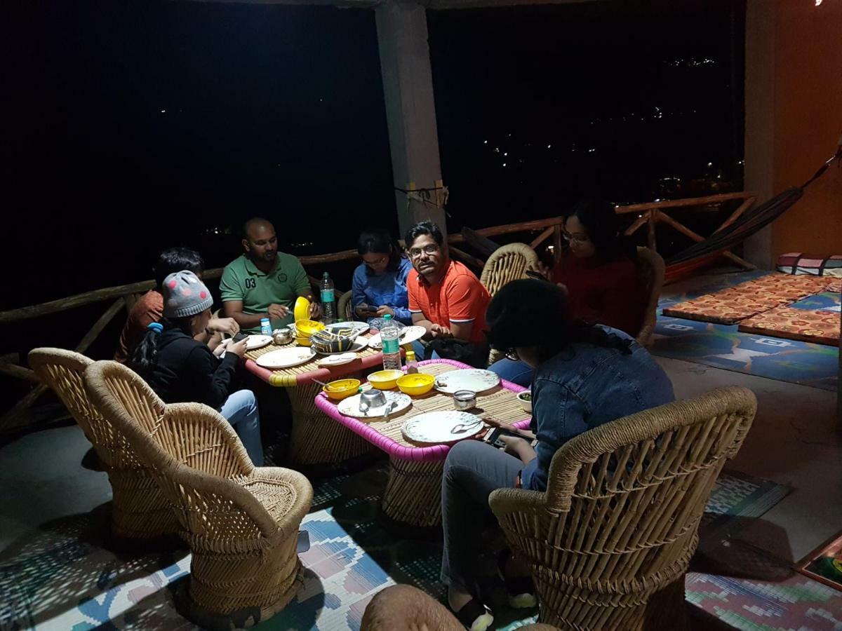 Sunface Homestay Manāli Eksteriør bilde